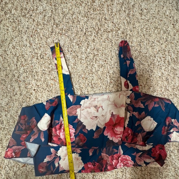 New 2 Piece Floral Ruffle Top And Maxi Skirt Size Med - Picture 9 of 12